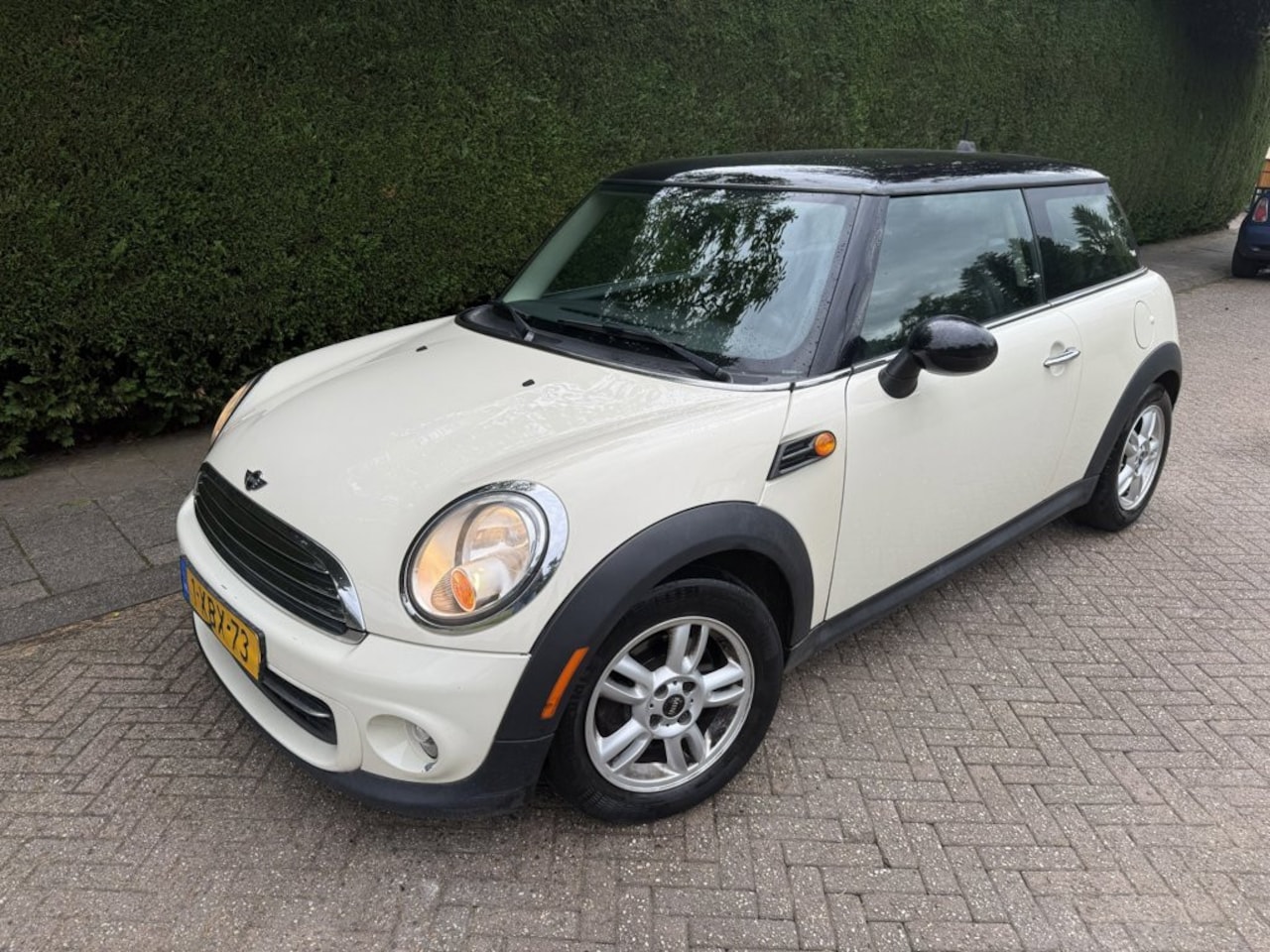 MINI 3-Deurs - 1.6 Cooper Westminster/ Zwart Dak/ Elek.Ram. Air - AutoWereld.nl