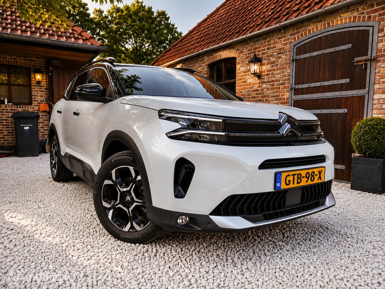 Citroën C5 Aircross - 1.2 Hybrid 136 Max - AutoWereld.nl