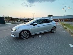 Opel Astra - 1.4 Innovation