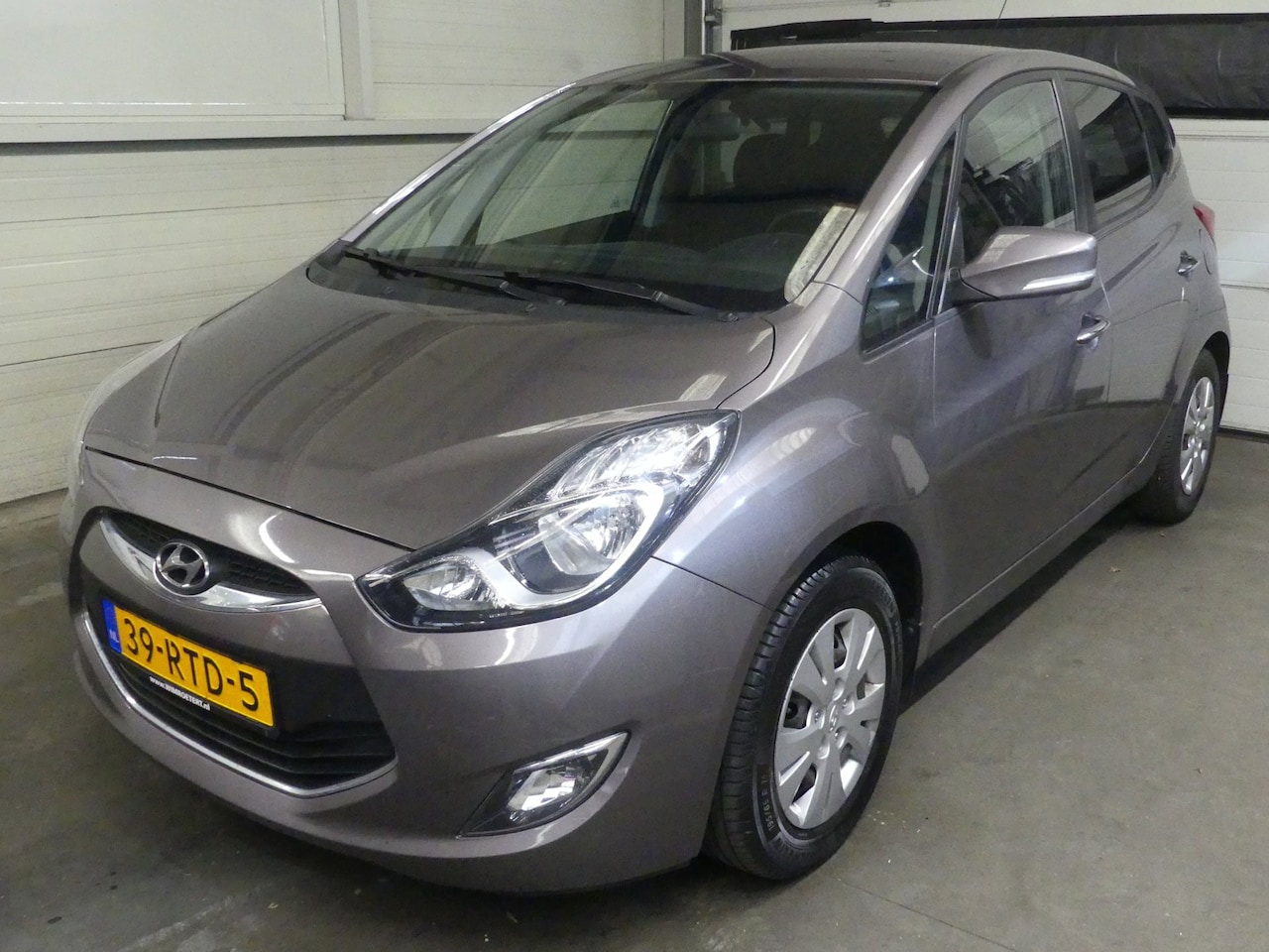 Hyundai ix20 - 1.6i i-Motion - Automaat - Trekhaak - AutoWereld.nl