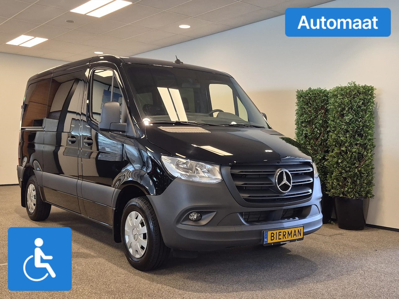 Mercedes-Benz Sprinter - L1H1 Rolstoelbus - AutoWereld.nl