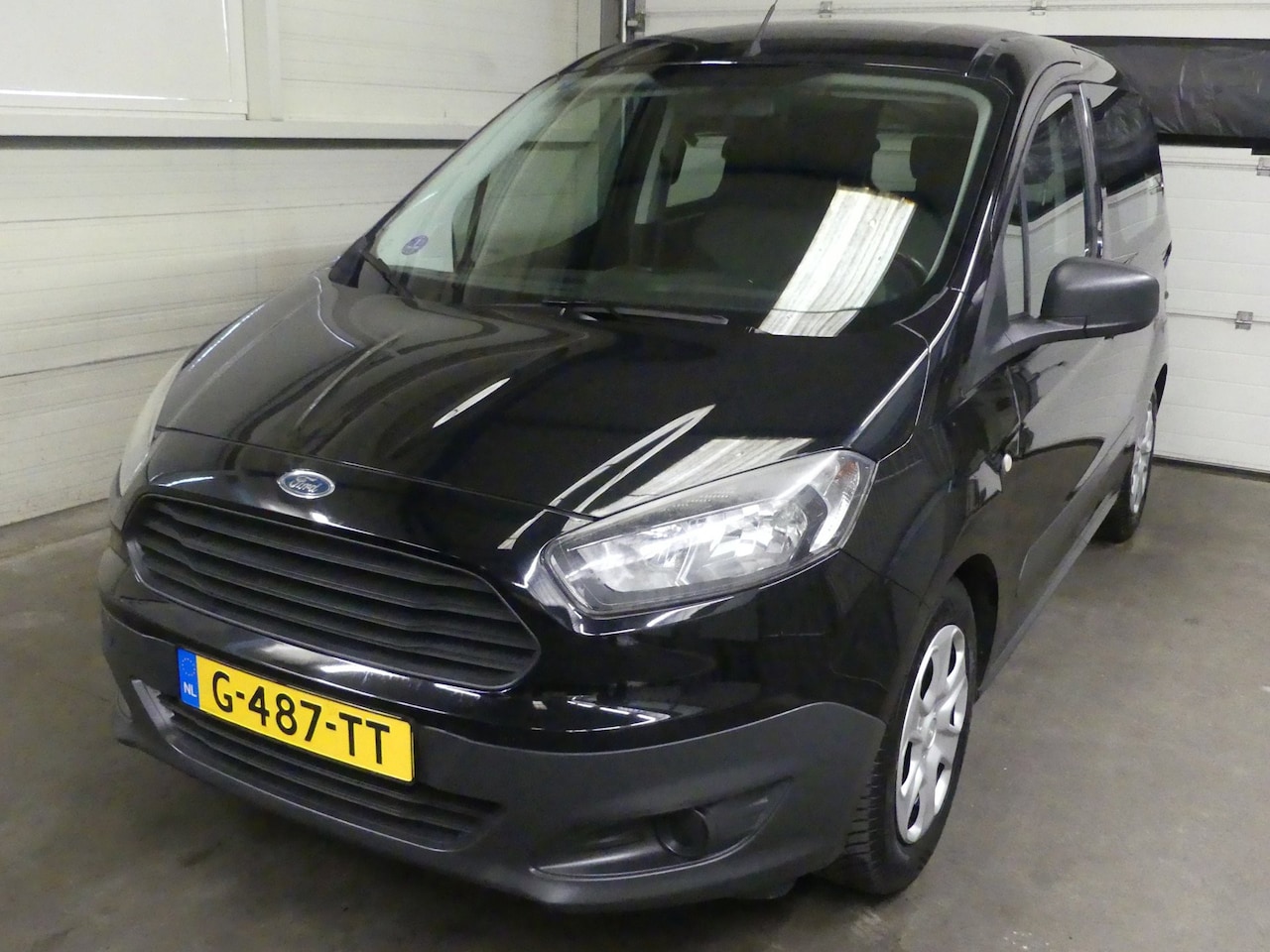 Ford Tourneo Courier - 1.0 Titanium - Trekhaak - Airco - AutoWereld.nl