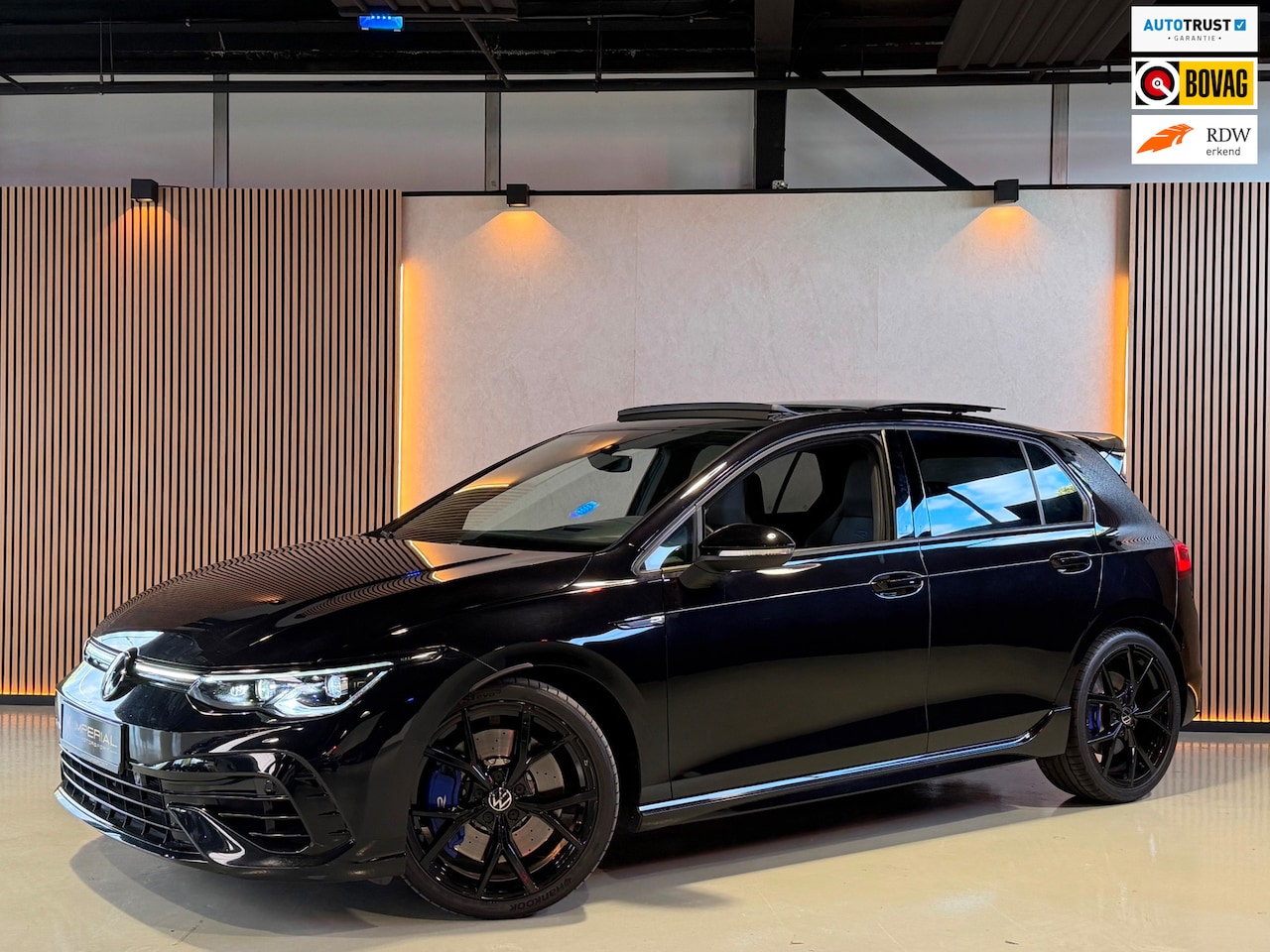 Volkswagen Golf - 2.0 TSI R 4Motion |AKRA|Pano|HUD|HMK|CAM|MEMORY - AutoWereld.nl