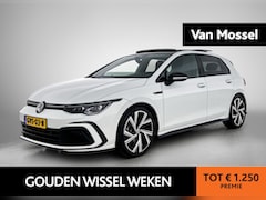 Volkswagen Golf - 1.5 eTSI R-Line Business | Automaat | Panoramadak | Navigatie | Apple Carplay / Android Au