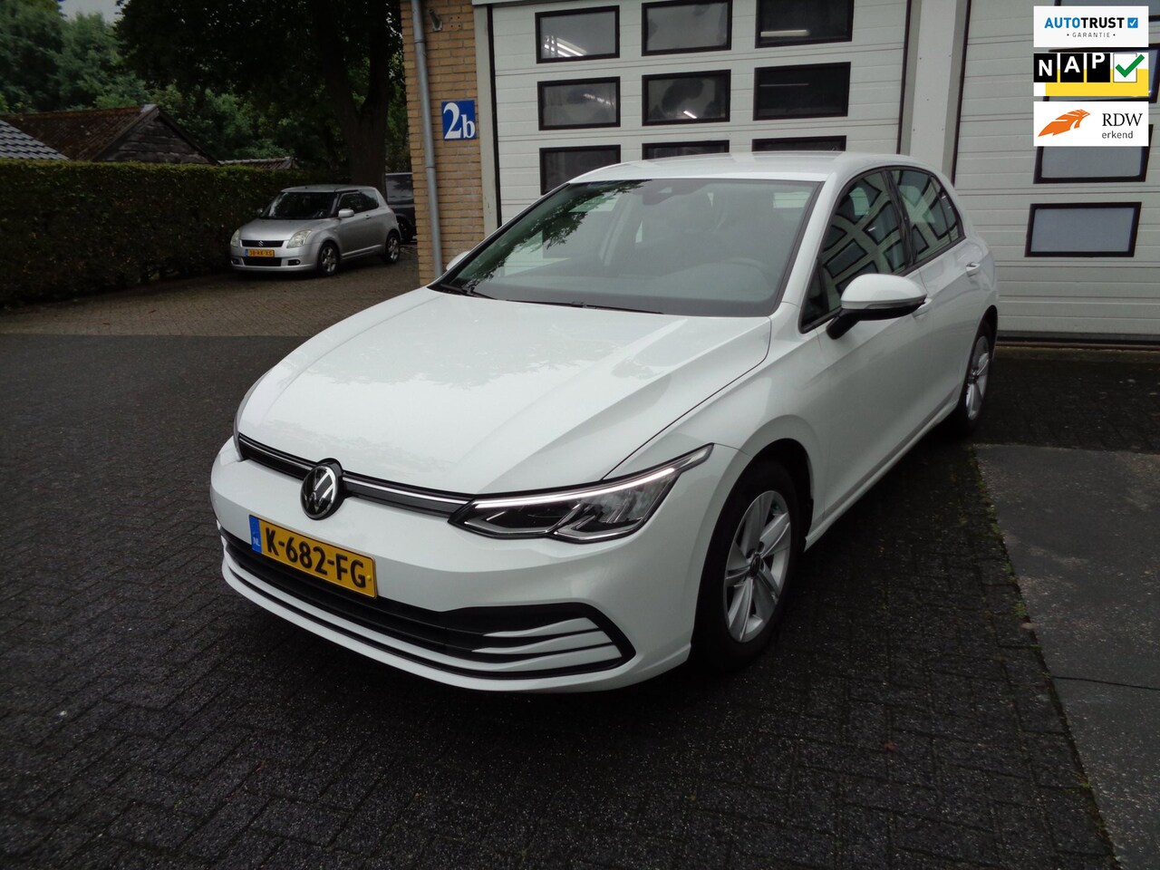 Volkswagen Golf - 1.0 TSI Life 1.0 TSI Life - AutoWereld.nl