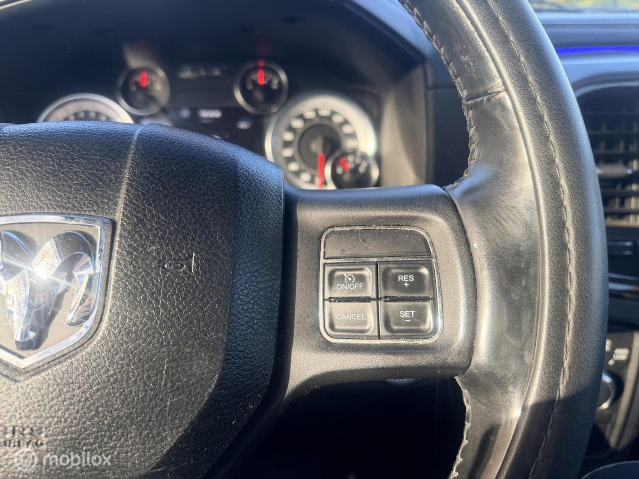 Dodge Ram 1500 - 5.7 V8 4x4 Crew Cab 5'7 Sport 3 inch verhoogd | Zeer goed onderhouden