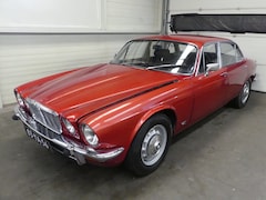 Jaguar XJ - 4.2 - Automaat - Leer - OPKNAPPER