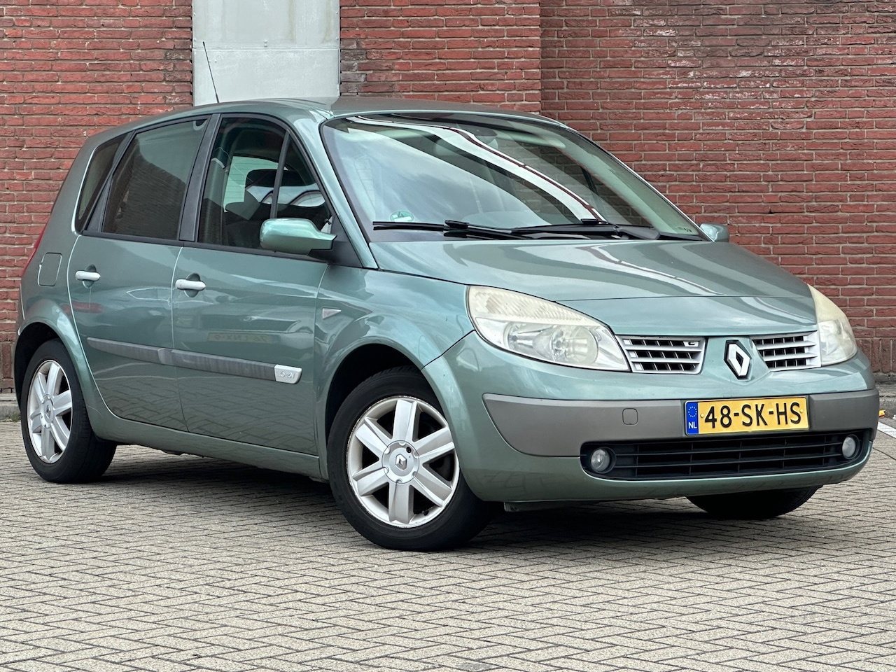 Renault Scénic - 1.6-16V Tech Line|AUTOMAAT|CLIMA|CRUISE|INRUILKOOPJE - AutoWereld.nl