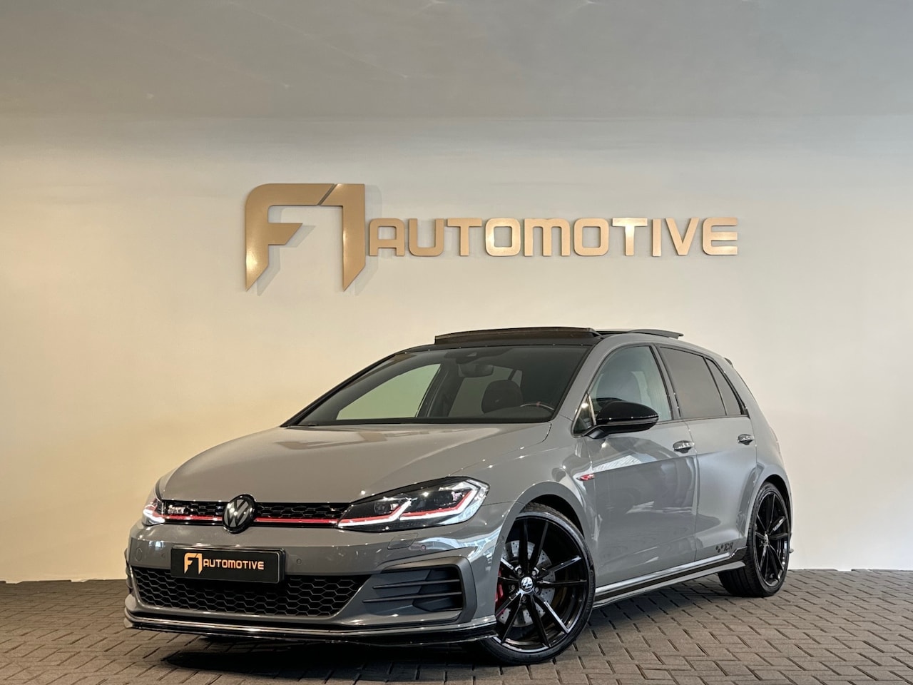 Volkswagen Golf - 2.0 TSI GTI TCR Pano|Keyless|DCC|PPF|Milltek - AutoWereld.nl