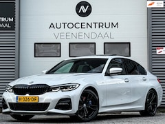 BMW 3-serie - 330i High Executive 3X M-SPORT PANO/H&K/TREKHAAK/CAMERA/TREKHAAK/SFEER/BTW-AUTO