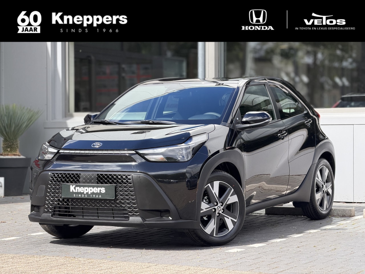 Toyota Aygo X - Hybrid 115 Play + Style Pack Lichtmetalen velgen, Voorstoelen verwarmd, Cruise control, Cl - AutoWereld.nl