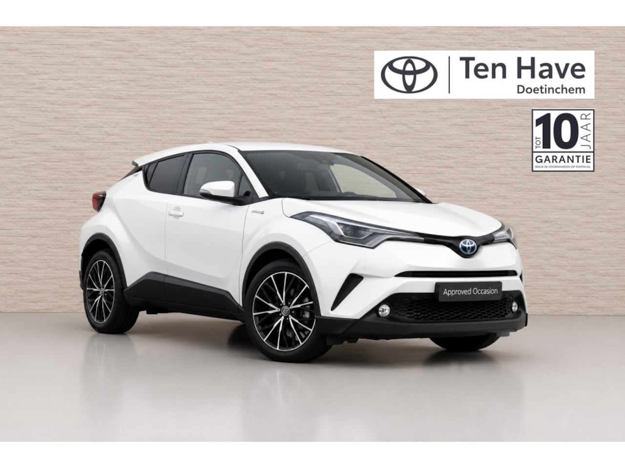 Toyota C-HR - 1.8 Hybrid Executive Automaat | Parkeersensoren voor en achter | - AutoWereld.nl