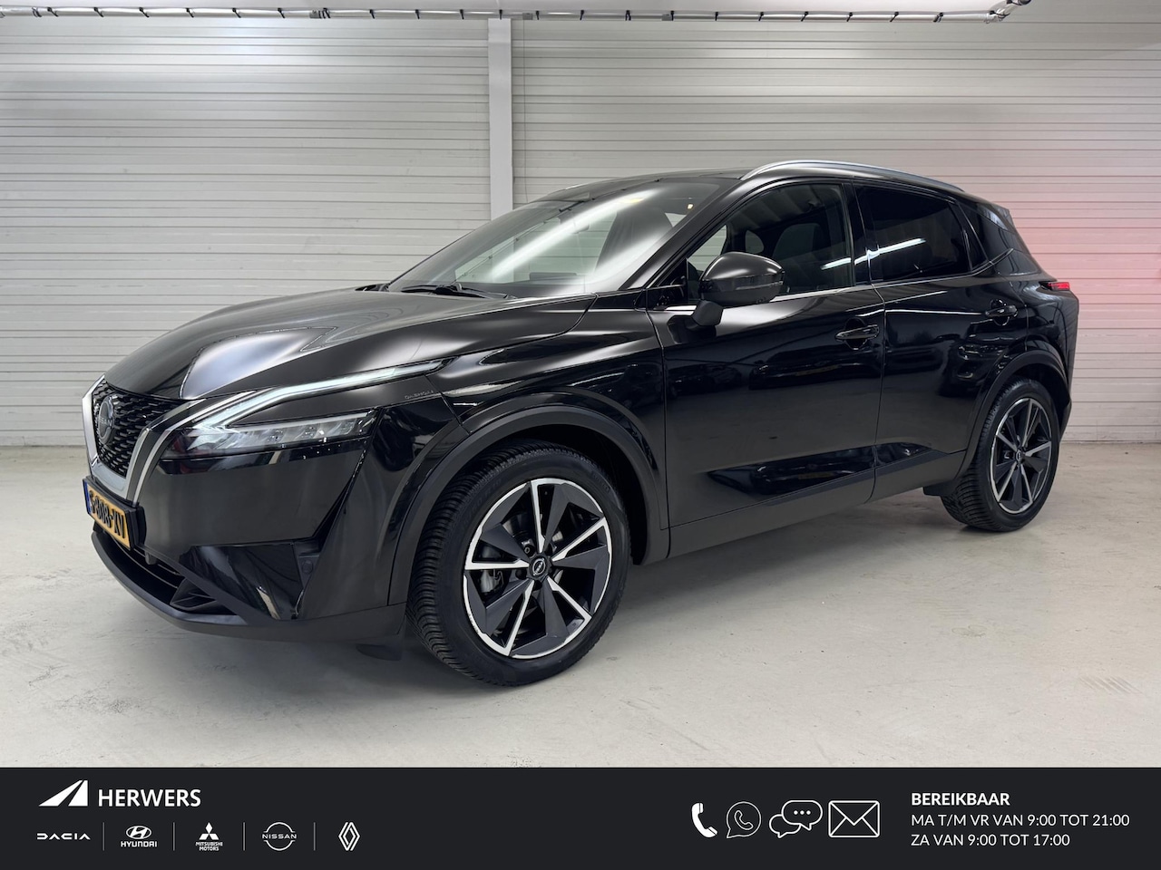 Nissan Qashqai - 1.3 MHEV Xtronic Tekna / Nederlandse Auto / Trekhaak 1800 KG / All Seasonbanden / Panorama - AutoWereld.nl