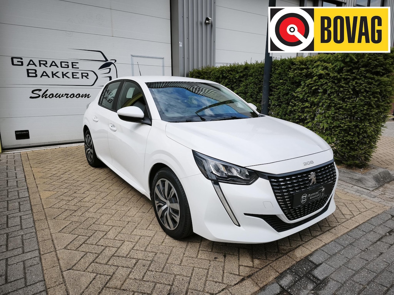 Peugeot 208 - 1.2 PureTech Active Pack Navi-Carplay Led Cruise-Control Parkeerhulp Nieuwe Distributierie - AutoWereld.nl
