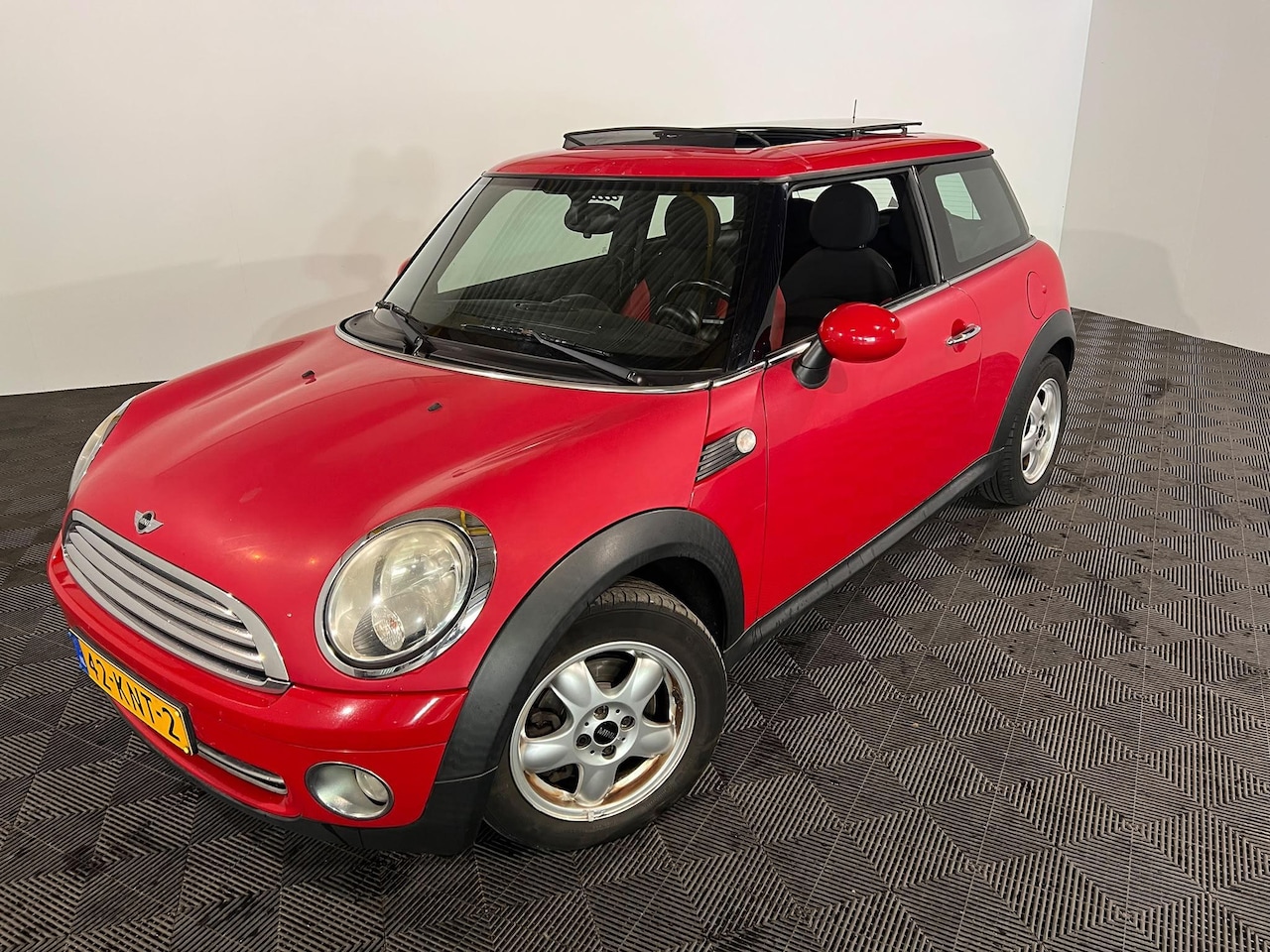 MINI 3-Deurs - 1.6 Cooper Business Line - AutoWereld.nl