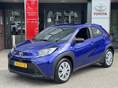 Toyota Aygo X - 1.0 VVT-i MT Play APPLE/ANDROID AD-CRUISE CAMERA AIRCO DAB+ LICHTSENSOR