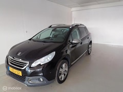 Peugeot 2008 - 1.2 PureTech Blue Lease Executive