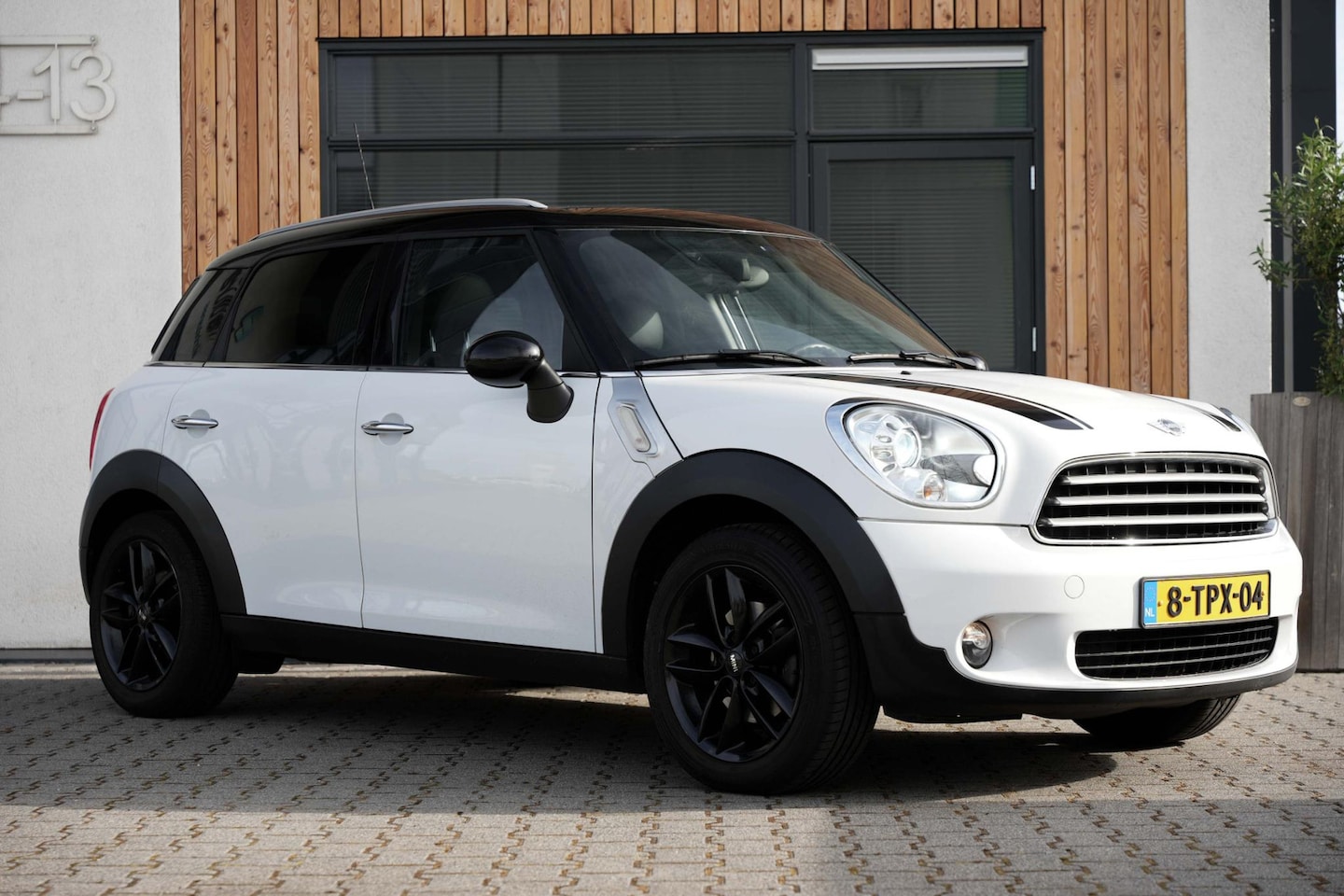 MINI Countryman - 1.6 Cooper Navigatie Panoramadak - AutoWereld.nl