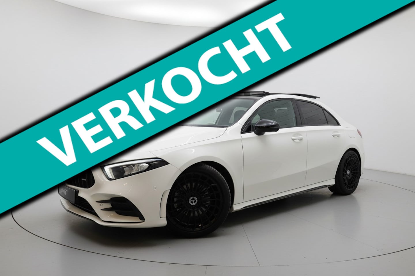 Mercedes-Benz A-klasse - 200 AMG NIGHT PANO SFEER CAMERA - AutoWereld.nl