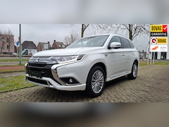 Mitsubishi Outlander - 2.4 Intense Special Edition, volledig onderhouden