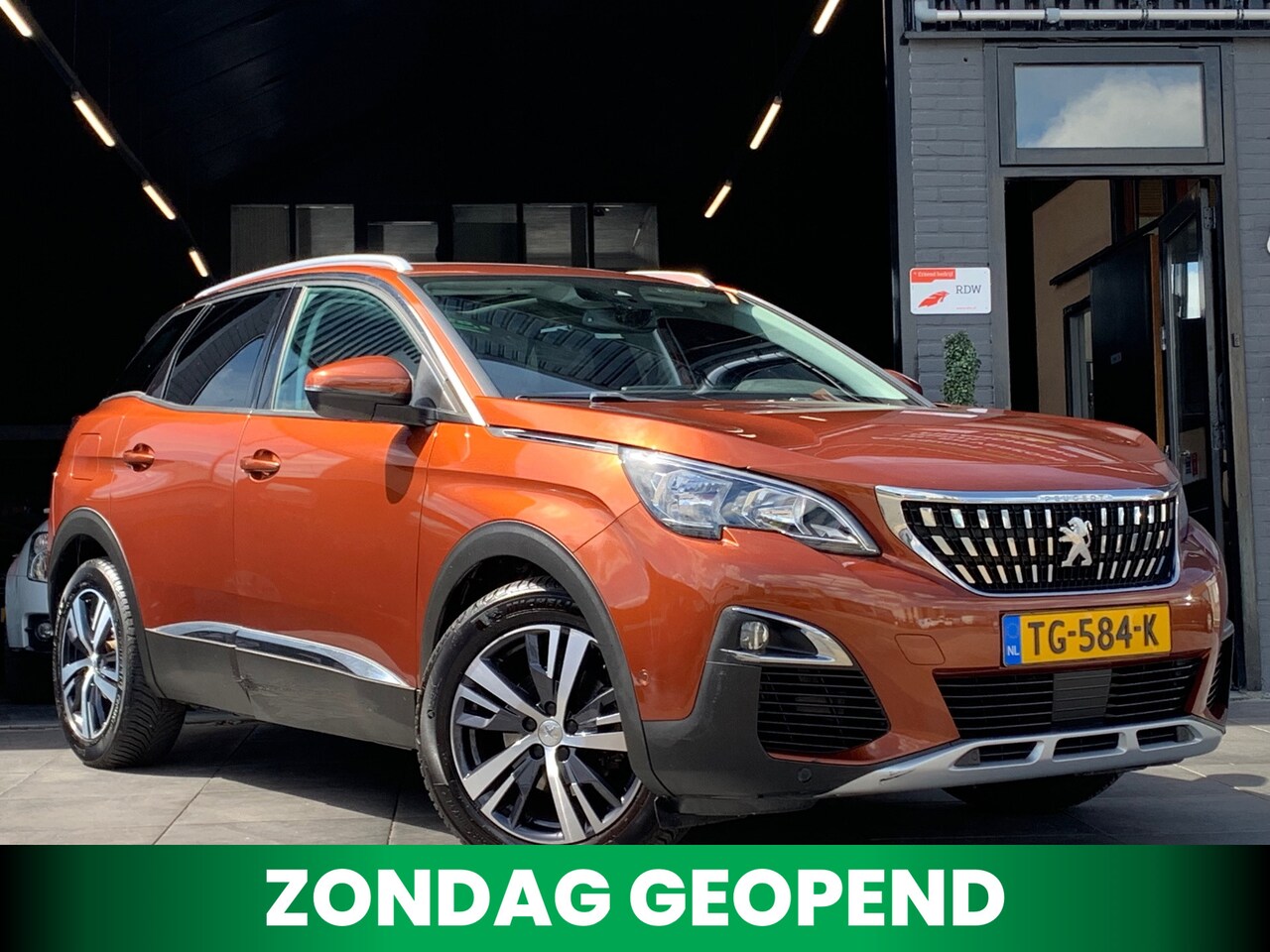 Peugeot 3008 - 1.2 PureTech Allure|Panorama|Trekhaak|NW Riem - AutoWereld.nl
