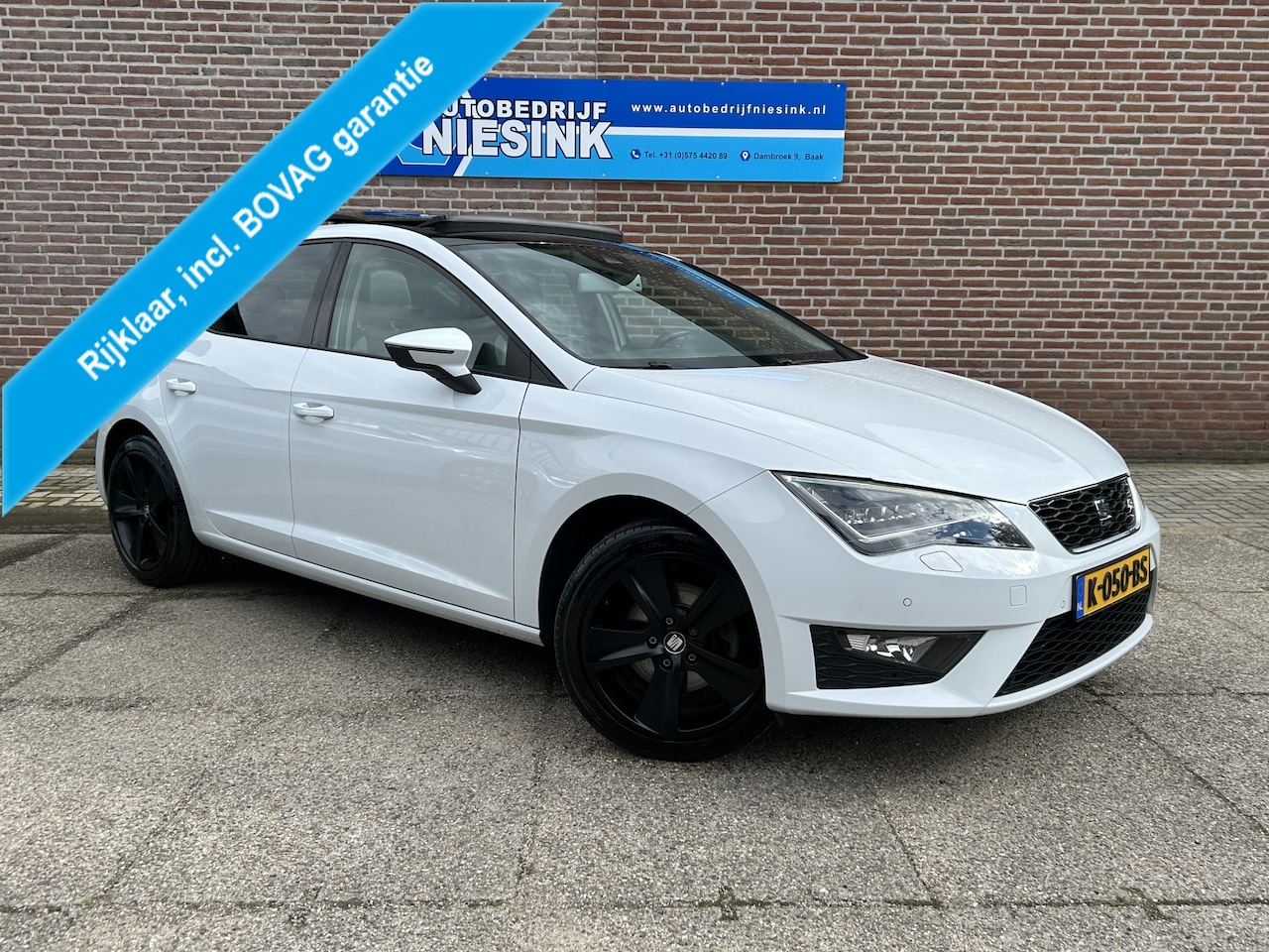 SEAT Leon ST - 1.4 EcoTSI FR Pano/Navi/PDC/Cruise - AutoWereld.nl