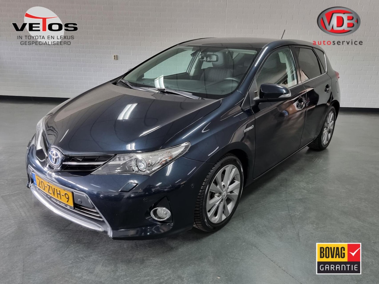Toyota Auris - 1.8 Hybrid Lease Pro 1.8 Hybrid Lease Pro / Pano - AutoWereld.nl