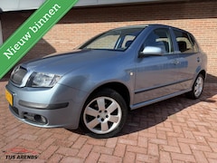 Skoda Fabia - 1.4-16V Elegance|AIRCO|CRUISE|ELEK PAKK|TREKHAAK