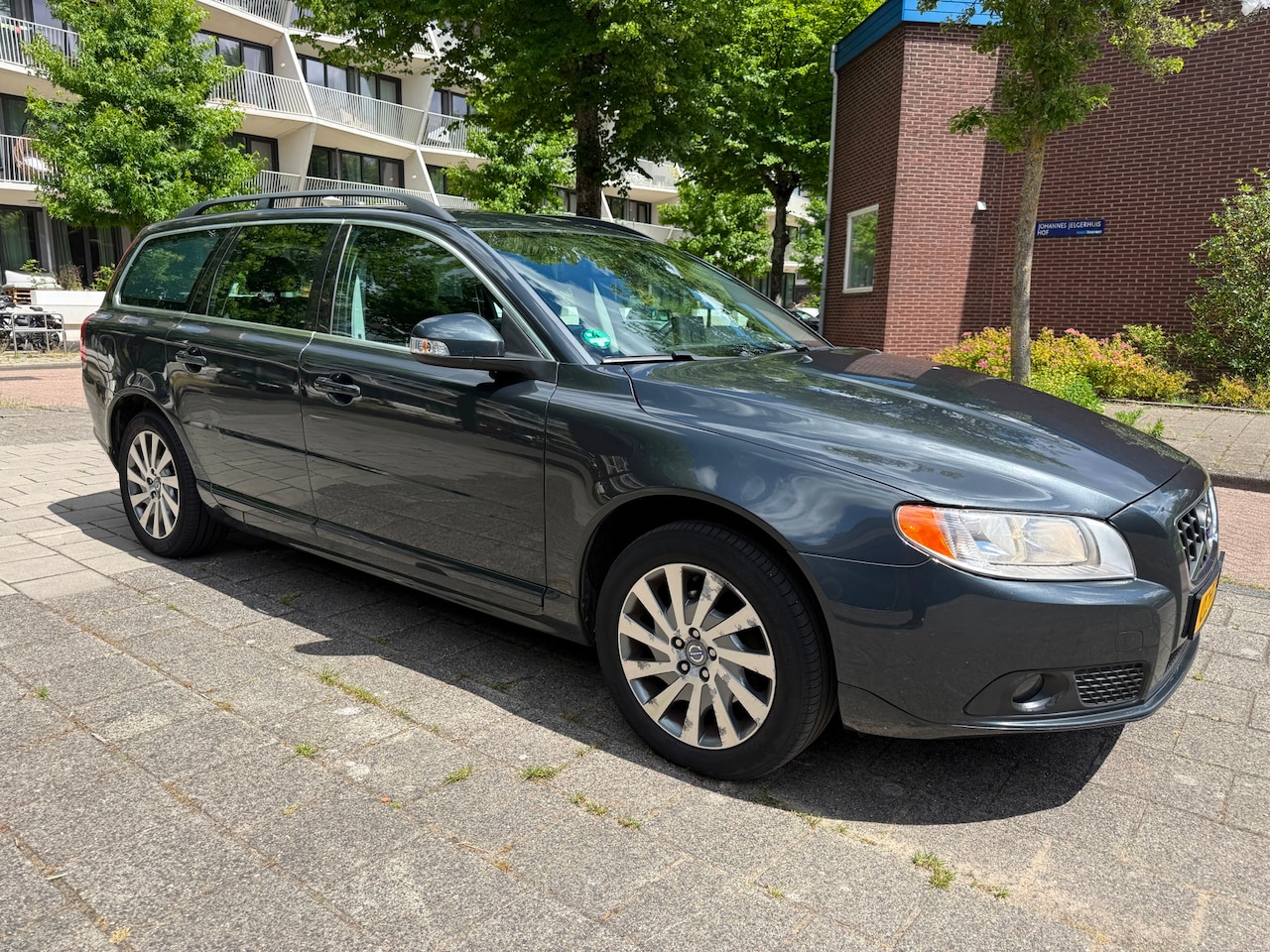 Volvo V70 - 1.6 T4 Kinetic AUTOMAAT NW APK Cruise PDC - AutoWereld.nl