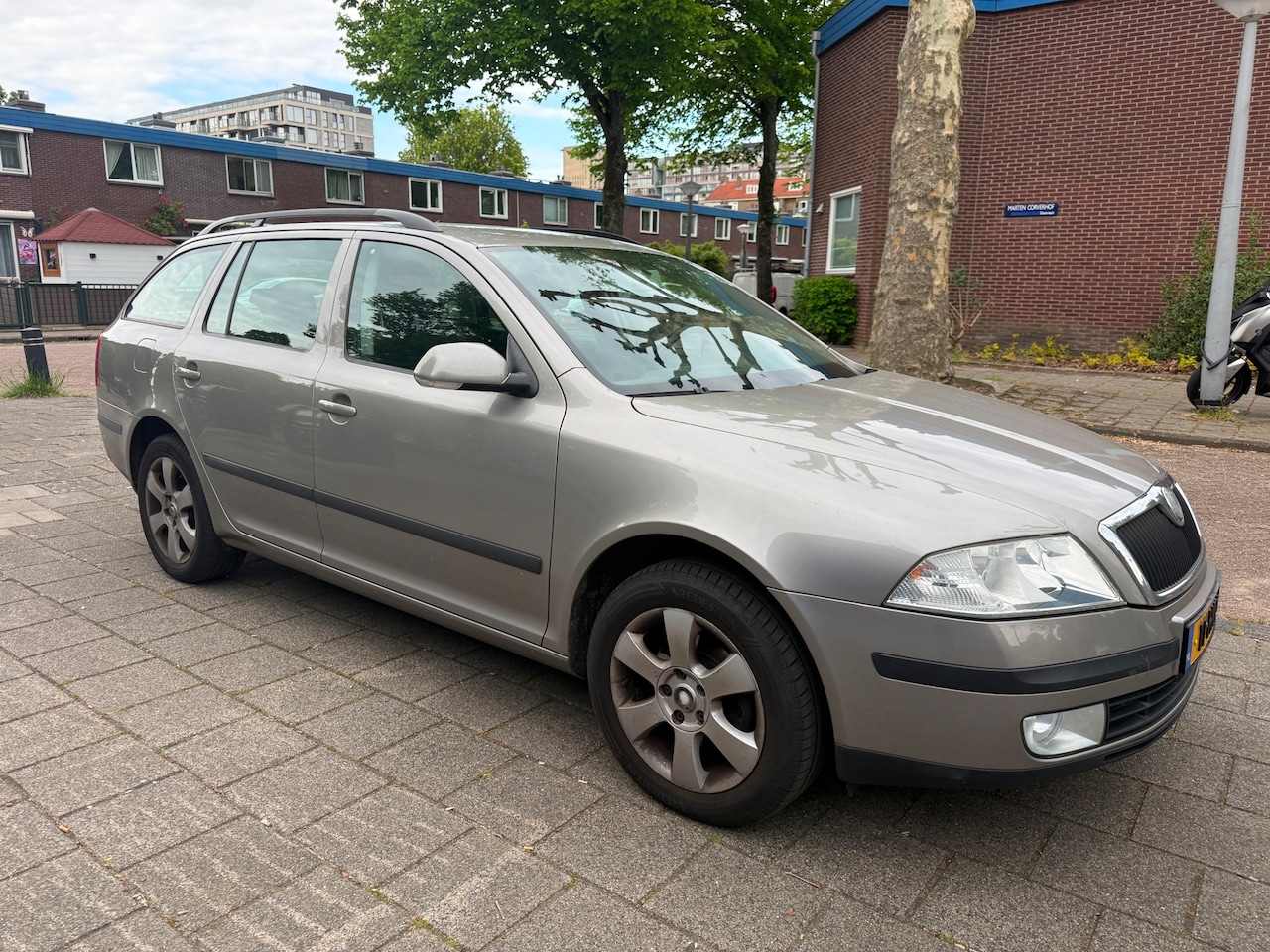 Skoda Octavia Combi - 1.6 FSI 85kw Airco Cruise NAP - AutoWereld.nl