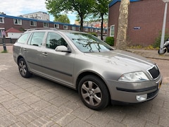 Skoda Octavia Combi - 1.6 FSI 85kw Airco Cruise NAP