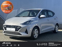 Hyundai i10 - 1.0 Premium / €1750, - Voordeel / Luxe licht interieur / Navigatie / Apple & Android Carpl