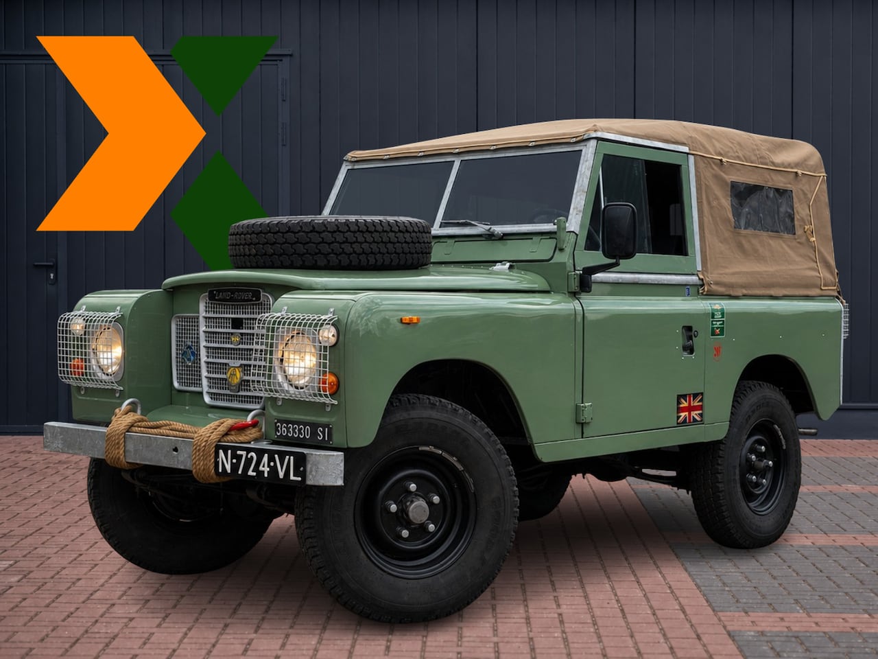Land Rover 88 - Series III 44kW/60pk 2 deurs Soft Top | Compleet nieuw opgebouwd “by Charlie Never” | Zeer - AutoWereld.nl