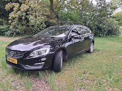 Volvo V60 - 1.6 T4 Momentum 180PK