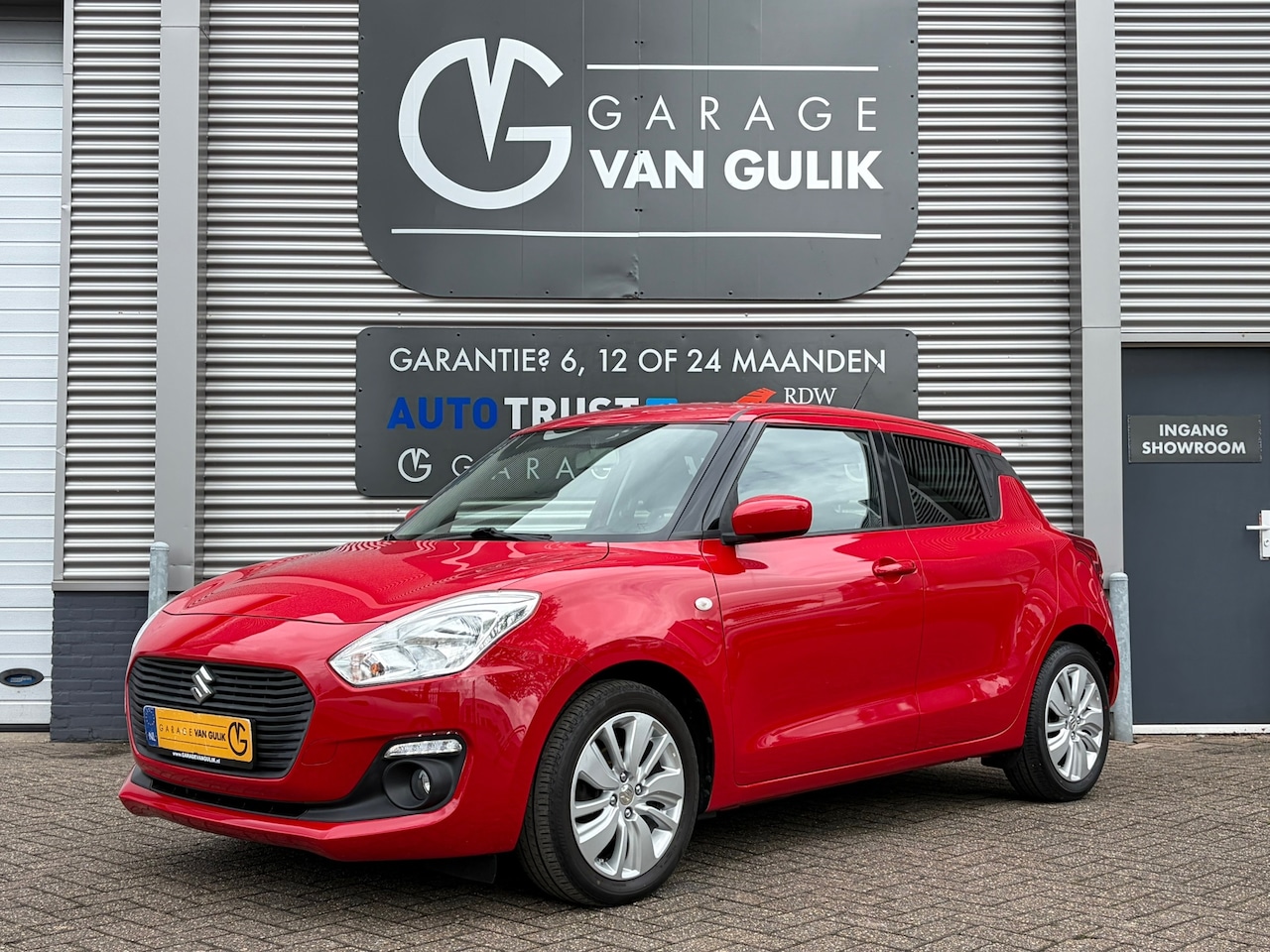 Suzuki Swift - 1.0 112PK Navi,Airco,Carplay,Isofix,ElektrRamen+Spiegels,Camera,Stoelverwarming,Led,Blueto - AutoWereld.nl