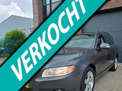 Volvo V70 - 1.6 T4 Momentum T4 automaat leder 180pk