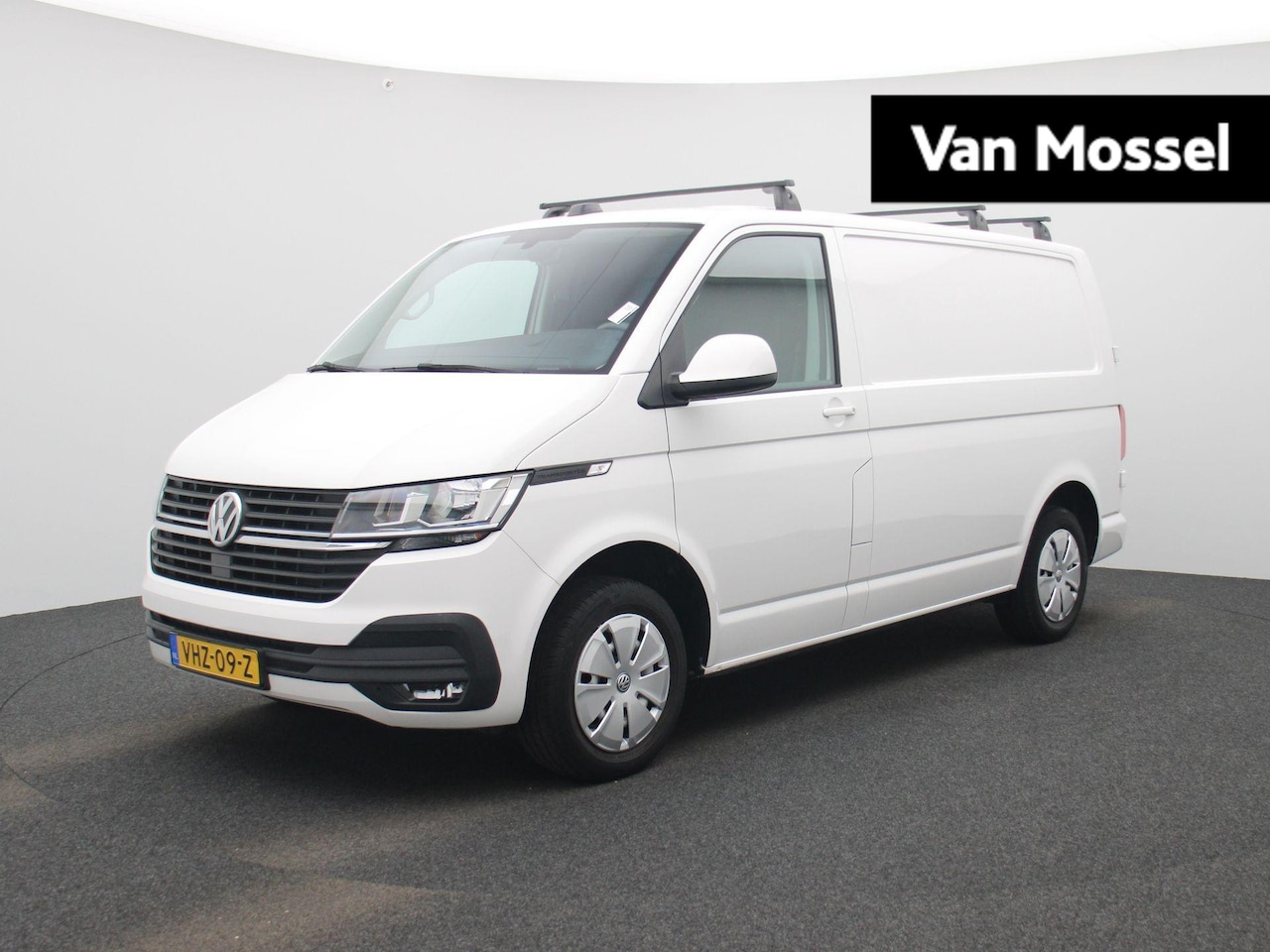 Volkswagen Transporter - 2.0 TDI L1H1 110PK | Airco | Parkeersensoren Achter | Navigatie | Apple/Android Carplay | - AutoWereld.nl