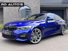 BMW 3-serie - 330e xDrive M Sport Individual San Marino Blauw Pano