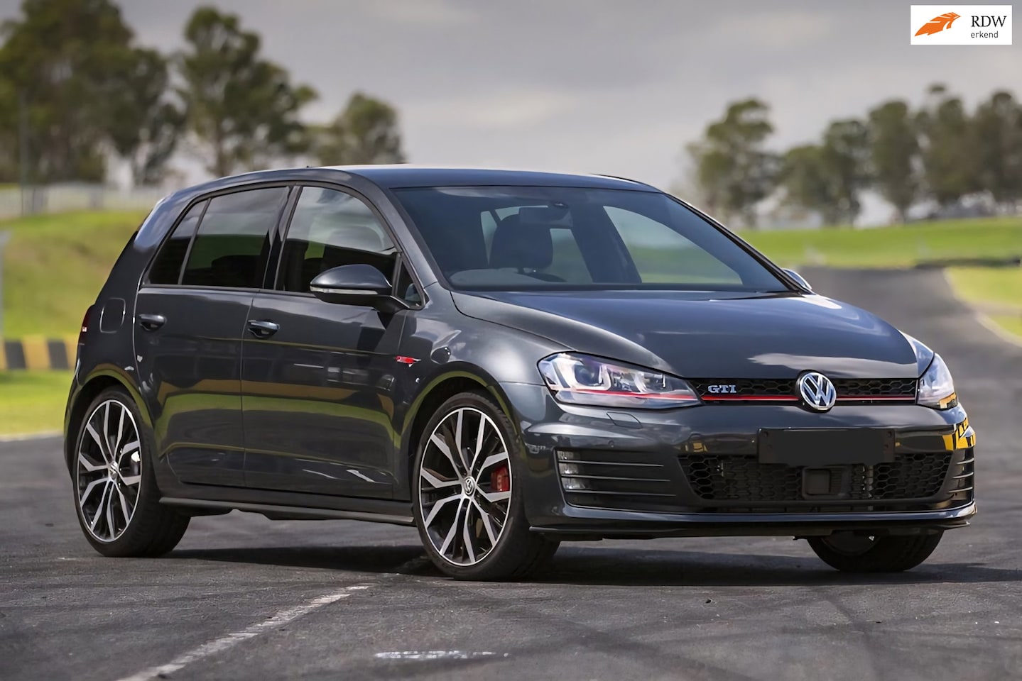 Volkswagen Golf - 2.0 TSI GTI Performance 230pk Dsg Xenon 19" - AutoWereld.nl