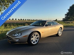 Jaguar XK8 - 4.0 V8 Coupé boekjes met volledig onderhoud
