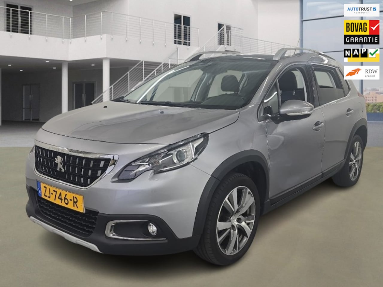 Peugeot 2008 - 1.2 PureTech Allure Pano. 48.600 km +NAP NL-auto - AutoWereld.nl
