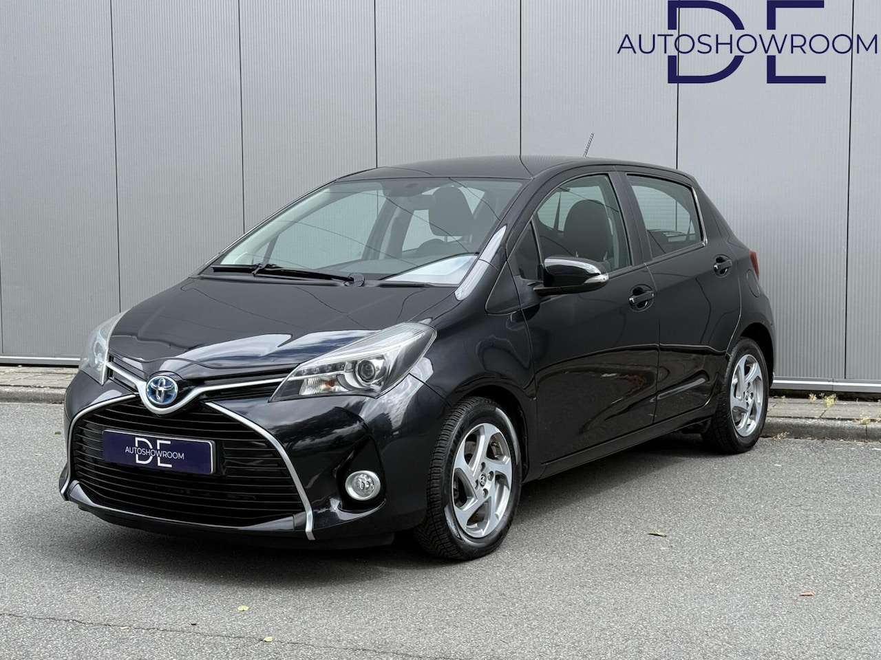 Toyota Yaris - 1.5 Hybrid Lease | Navi | Camera | Clima | Cruise - AutoWereld.nl