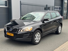 Volvo XC60 - 2.4 D5 AWD Kinetic