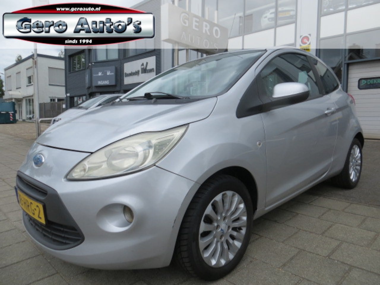 Ford Ka - 1.2 Titanium airco nw apk ,nl-auto ,111 dkm ! - AutoWereld.nl