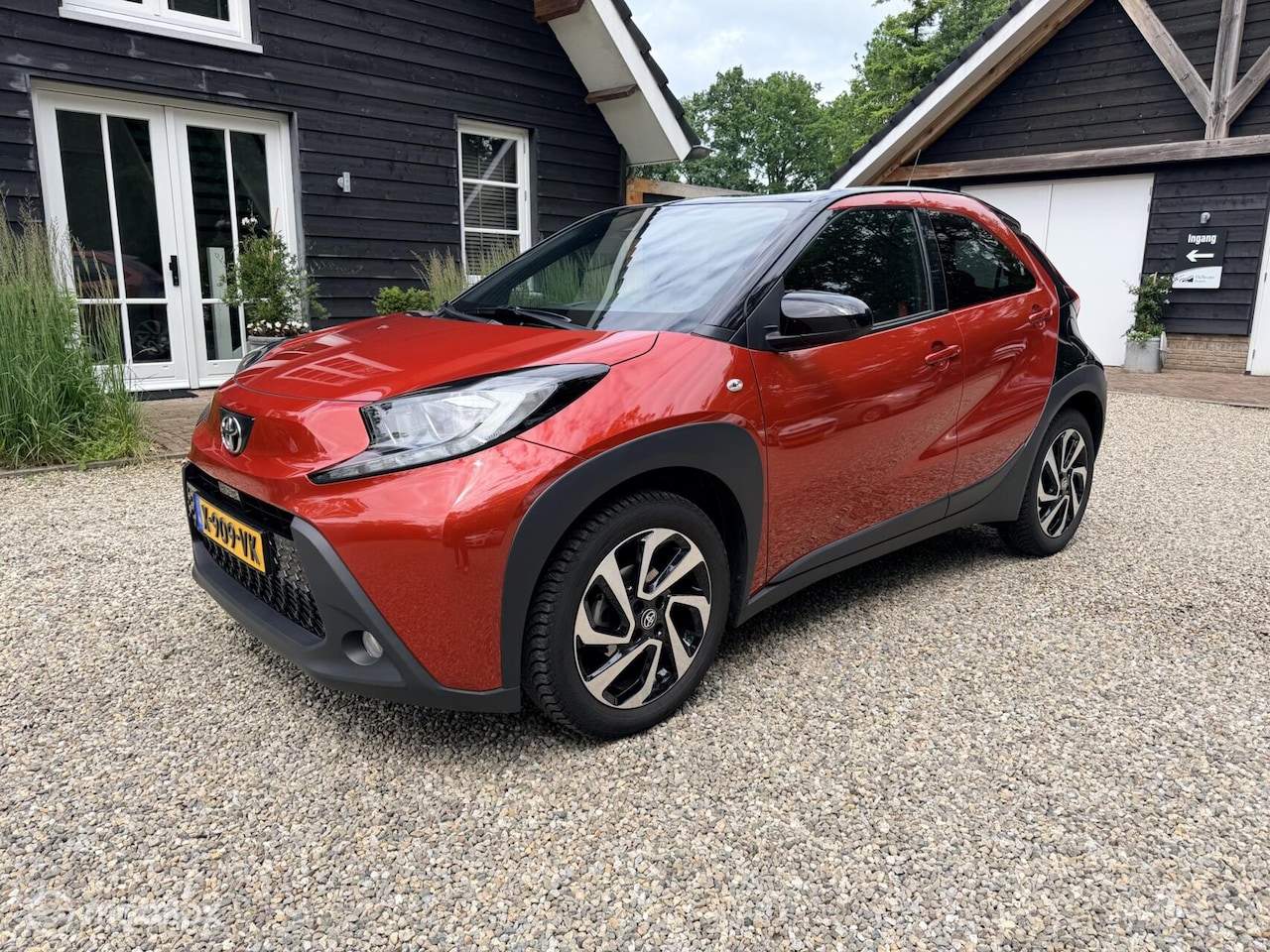 Toyota Aygo X - 1.0 VVT-i MT Pulse 1.0 VVT-i MT Pulse - AutoWereld.nl