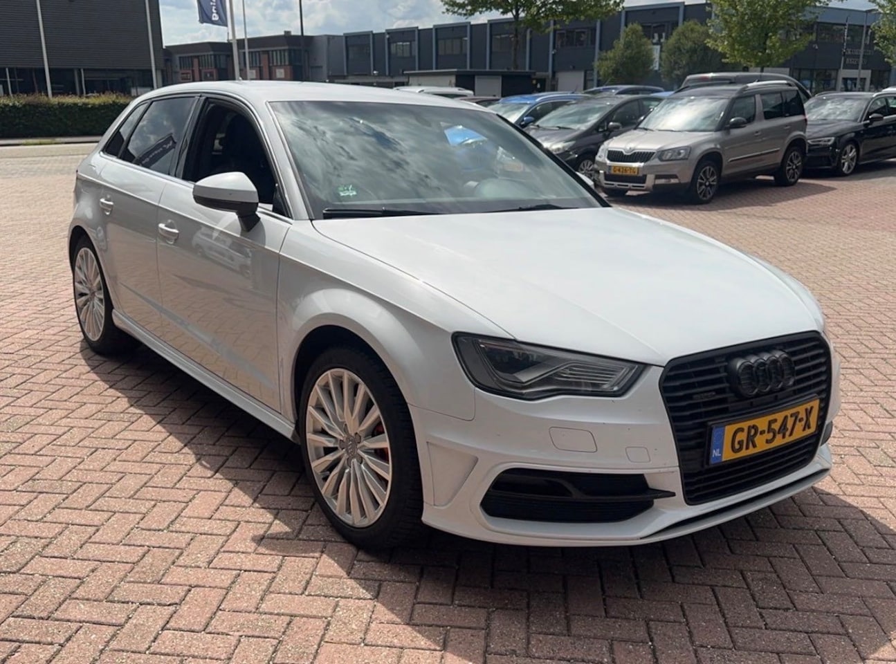Audi A3 Sportback - 1.4 e-tron PHEV Pro Line plus Sline Leder Nwe Accu - AutoWereld.nl