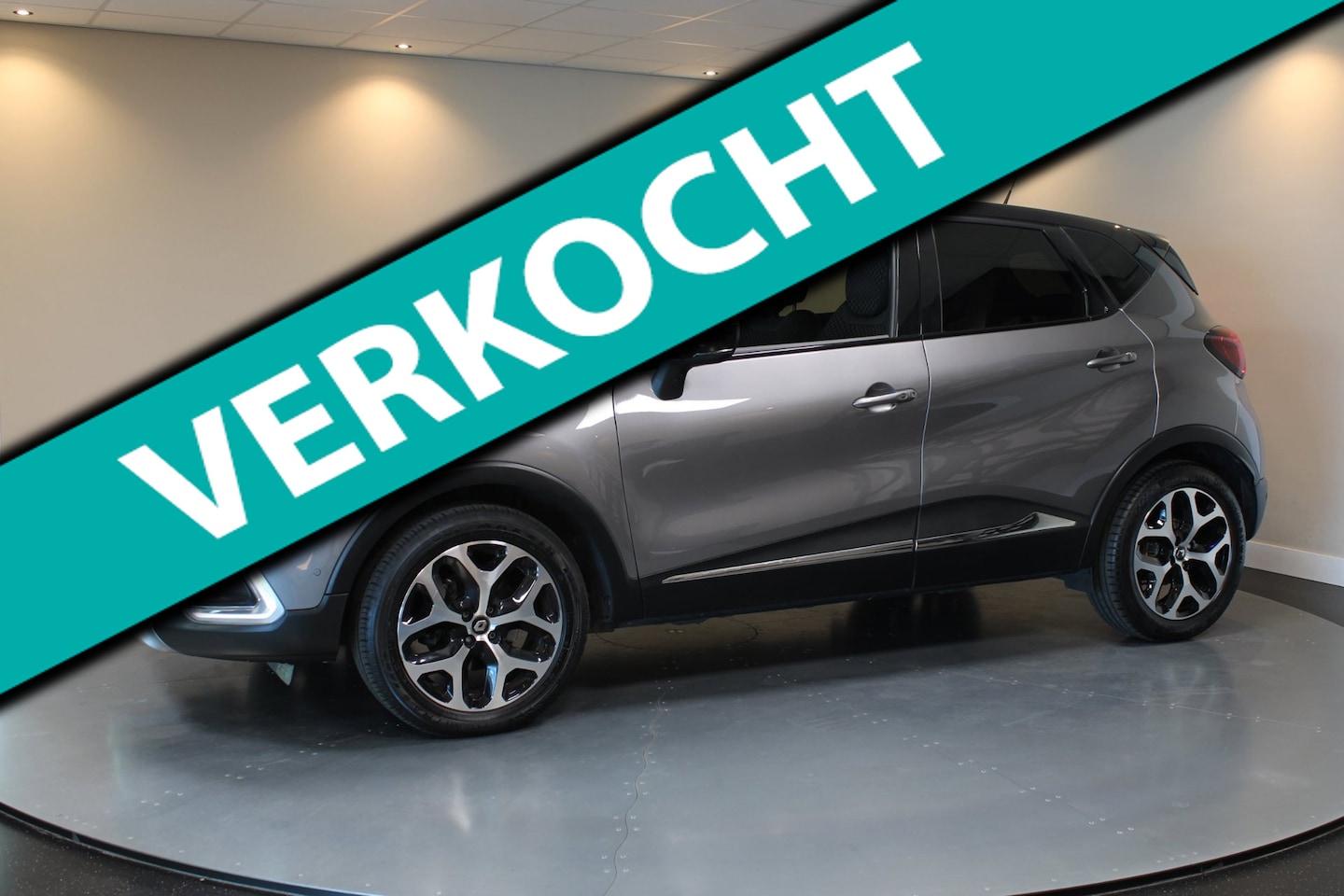 Renault Captur - 1.2 TCe Intens *1ste Eigenaar/Dealer OH* Automaat|Trekhaak|Camera|Navi|DAB|Cruise|NAP - AutoWereld.nl