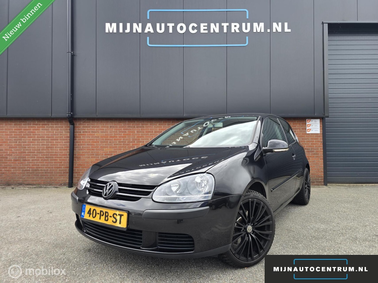 Volkswagen Golf - 1.6 FSI Trendline 1.6 FSI Trendline - AutoWereld.nl