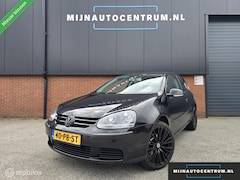 Volkswagen Golf - 1.6 FSI Trendline