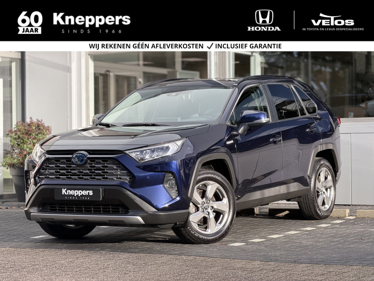 Toyota RAV4 - 2.5 Hybrid Dynamic | GEEN AFLEVERKOSTEN |  Navigatie, Achteruitrijcamera, Voorstoelen verw - AutoWereld.nl